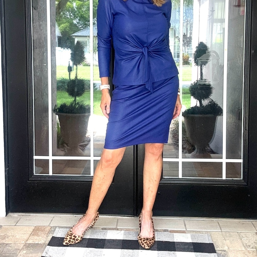 Liquid Leather Back Slit Pencil Skirt